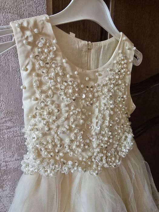 Платье нарядное для девочки