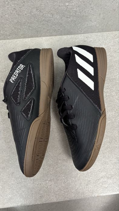 Детски Adidas Predator 32