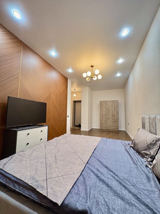 1 комнатная квартира посуточно, Тауелсиздик 25/2