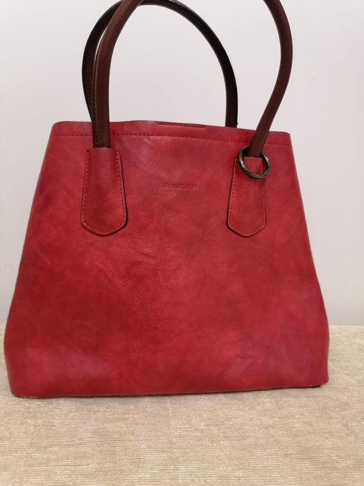 Кожена раница и коженa чанта в червено