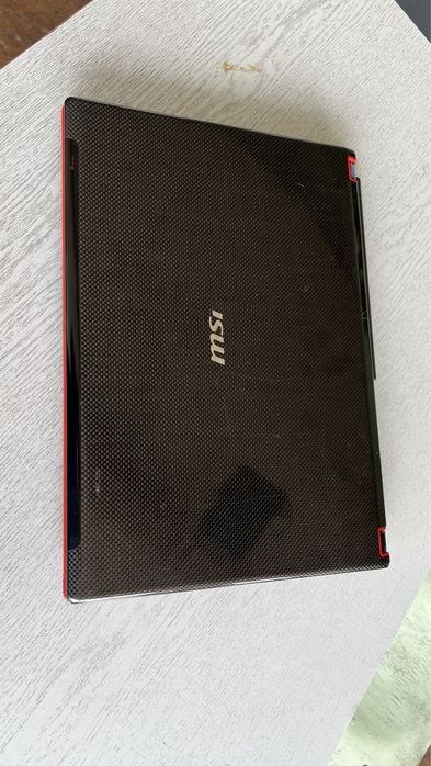 Лаптоп MSI GT725