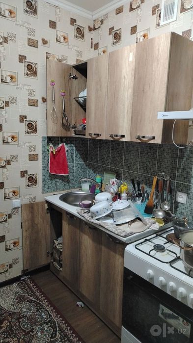Айрапортдан 3 хоналик квартира сотилади.