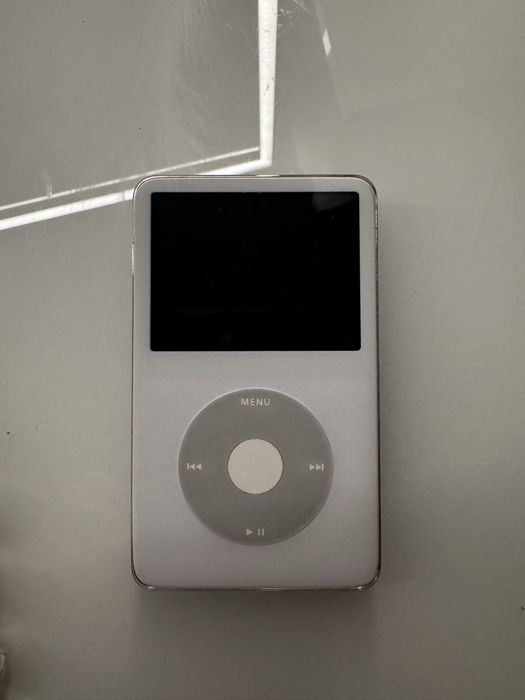 Ipod 5th gen classic 80GB