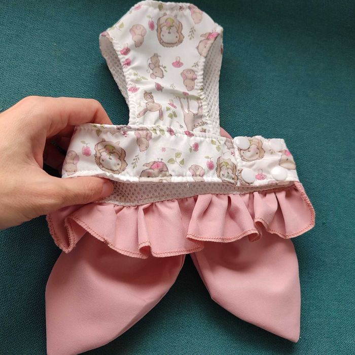 Рокля за куче с нагръдник и каишка Йорки Померан Шпиц Териер