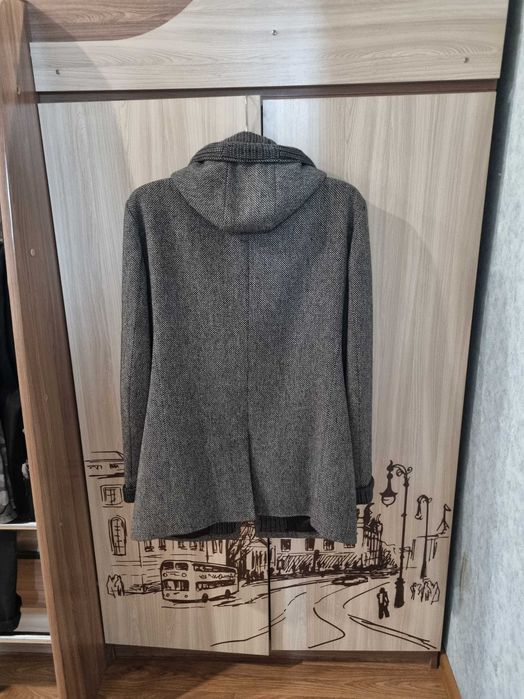 Продам пальто мужское.