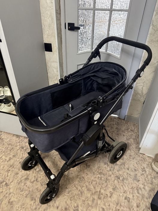 Продам коляску 3в1 легкая