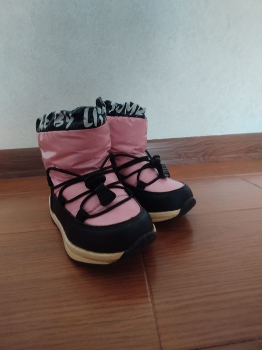 Сапожки для девочки