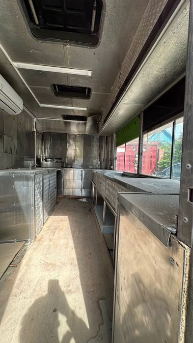 Продаётся фудтрак.