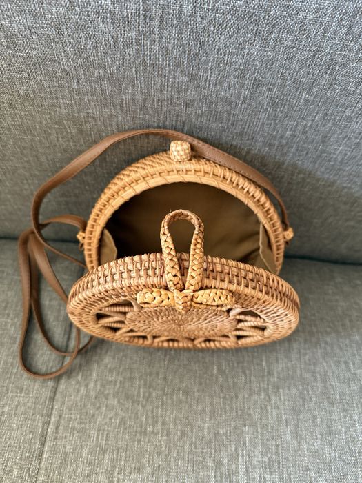 Сумка плетенная из ротанга