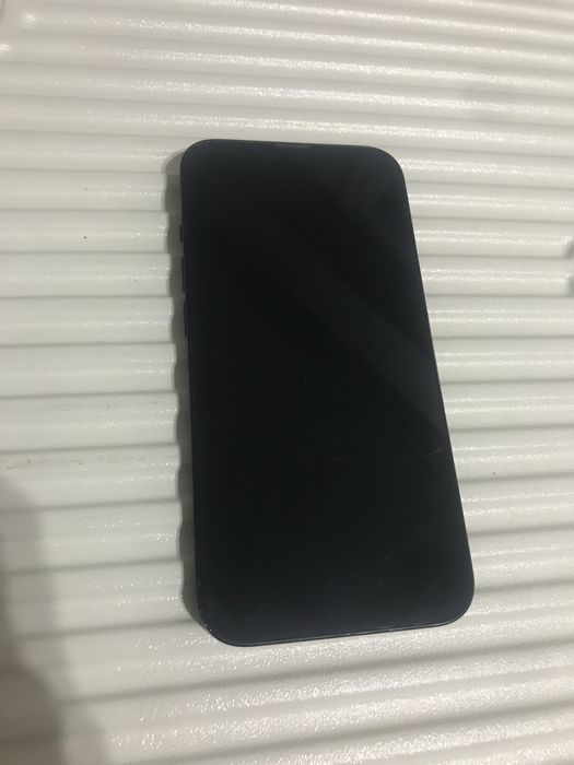 Продам iphone 13