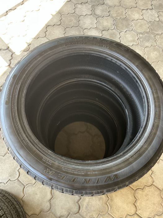 Зимние шины 275/45/20