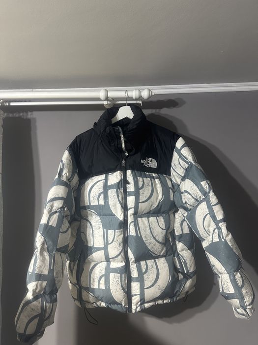 The north face nuptse 700