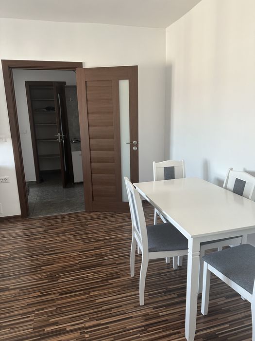 Dau in chirie apt 2 camere Oradea