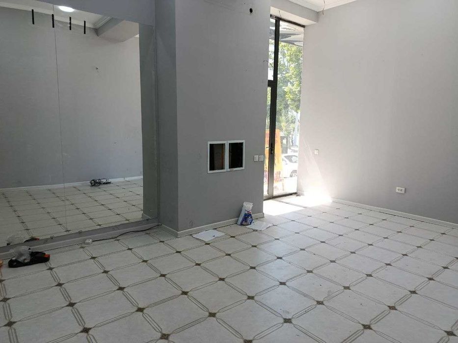 Аренда Помещения под Аптеку/Магазин/Шоурум ЮНУСАБАД-7 90 м²