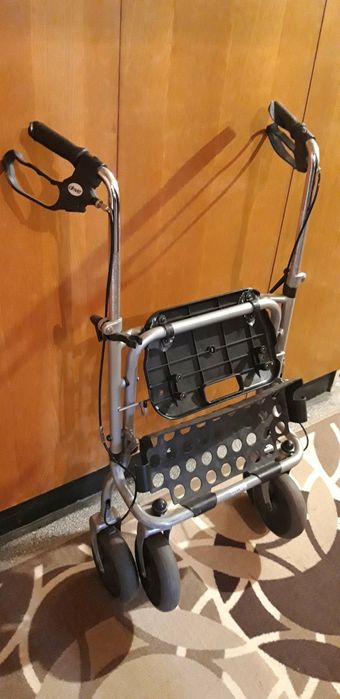 Проходилка за възрастни  2 броя