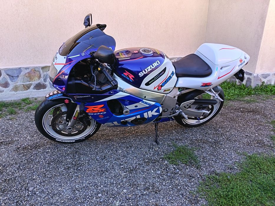 SUZUKI  GSXR  600  !  stare  FOARTE  BUNA