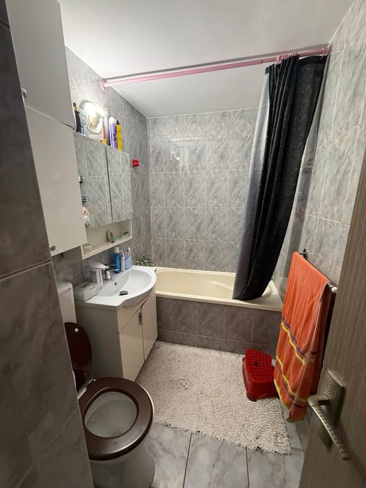Apartament cu 3 camere decomandat , zona Calea Aradului