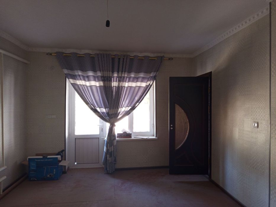 Карманада ховли сотилади