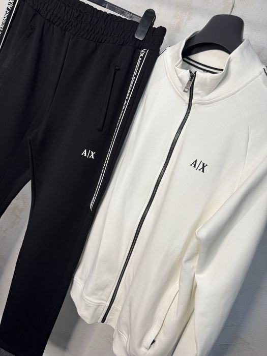 Trening premium Armani Exchange (A|X) – stil modern și confort