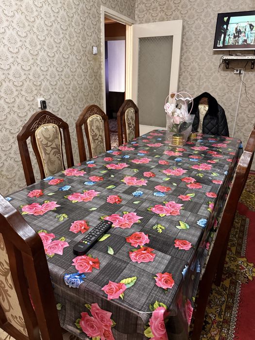 Stol va stul 8 kishilik