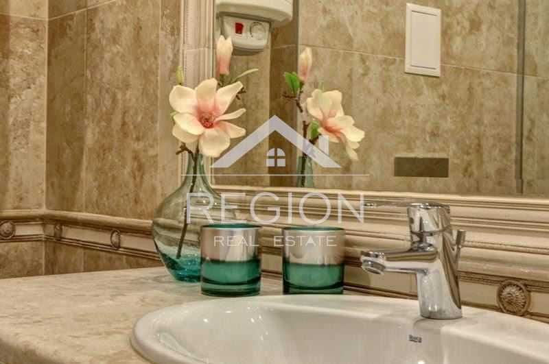 Дава се под наем Двустаен апартамент в Варна, Център - 65 кв.м за 900 € - Снимка #5