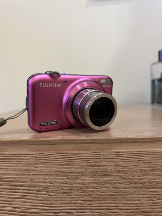 Фотоапарат Fujifilm 16Mp с подаръци