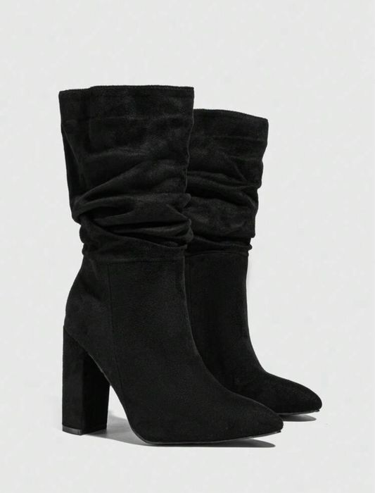 Боти черен велур