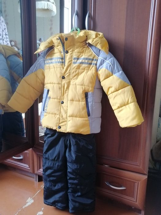 Продам зимний костюм на мальчика