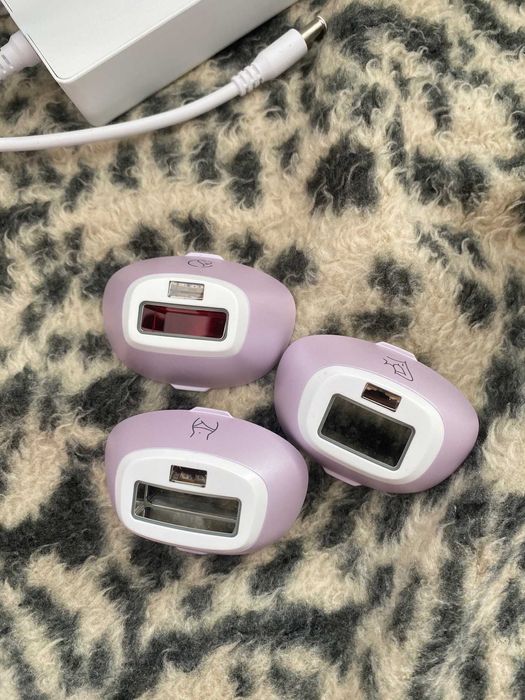 Фотоепилатор IPL Philips Lumea Seria 8000 BRI947/00