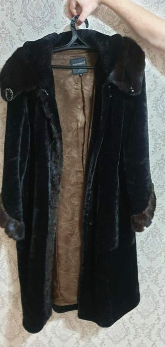 Продам мутоновую шубу