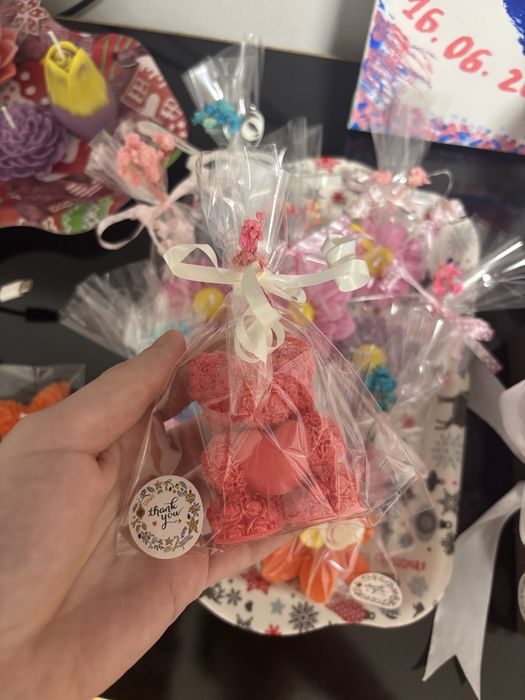 Ръчно изработени ароматни свещи - Уникални цветя, букети и фигури