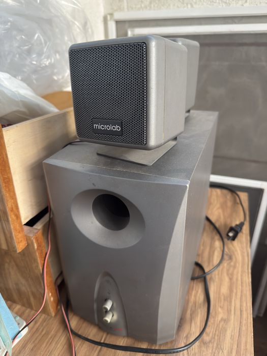 Буфер с колонками Microlab