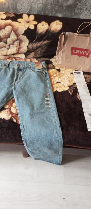 Джинсы Levi's 501 из Америки.