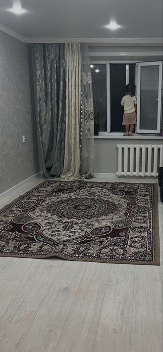 Продам ковер срочно