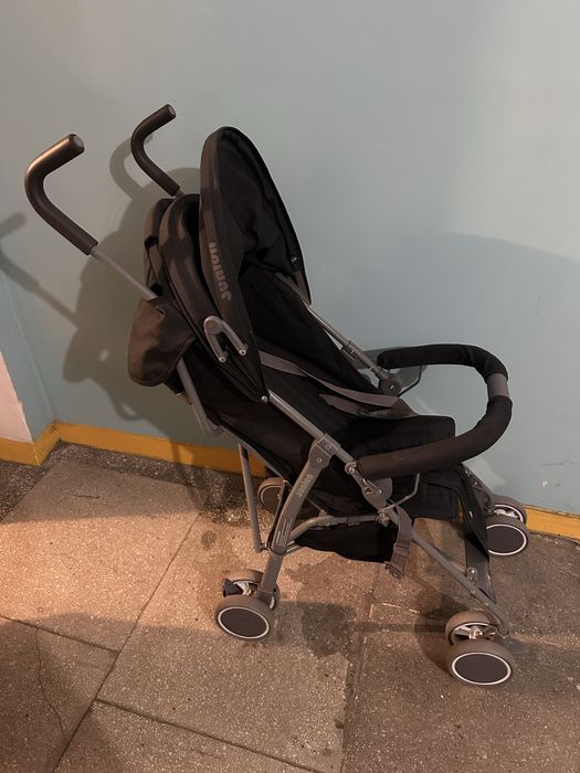 Детская коляска-трость