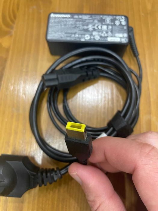 Lenovo зарядно за лаптоп 45W. Оригинално, от Thinkpad