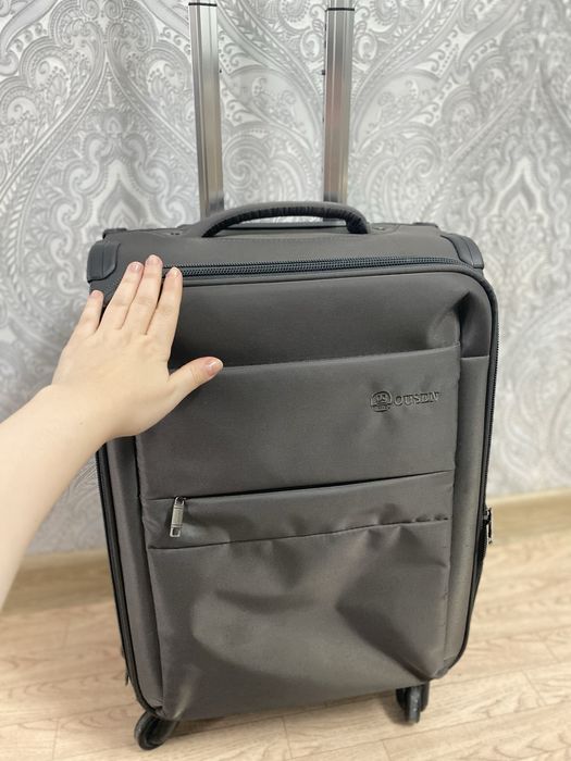 Продам Чемодан в хорошем состоянии