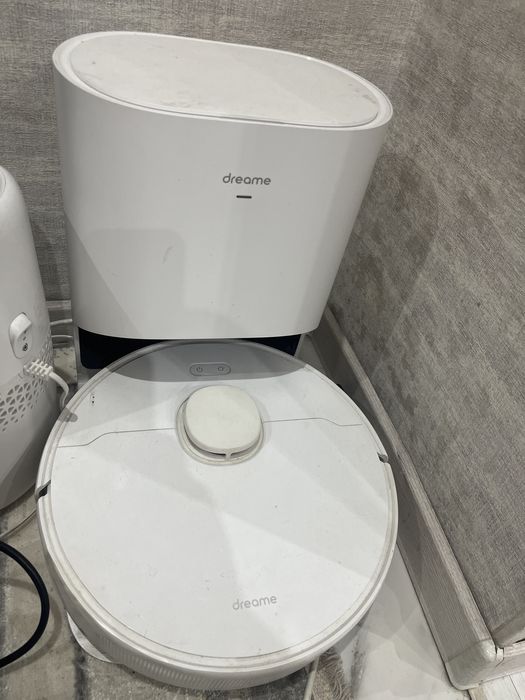 Робот пылесос dreame б/у