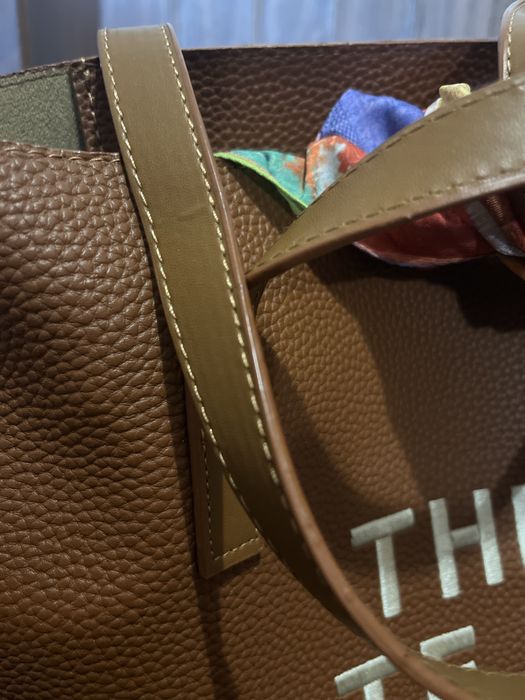 Дамска чанта TOTE BAG в кафяво + вътрешна чантичка + шалче