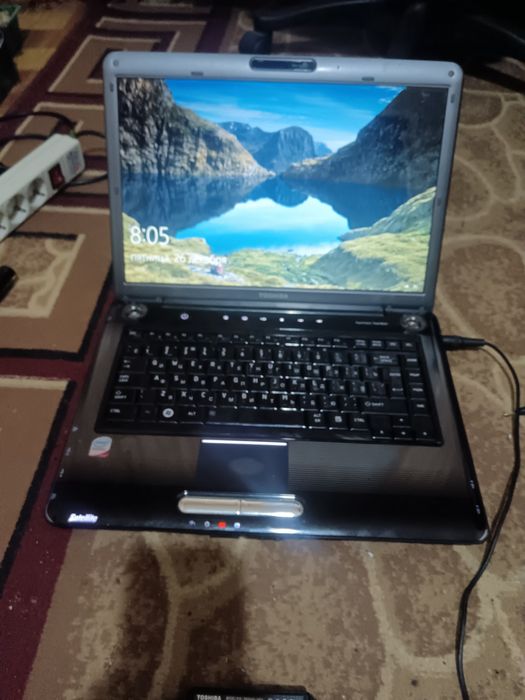 Продам ноутбук тошиба