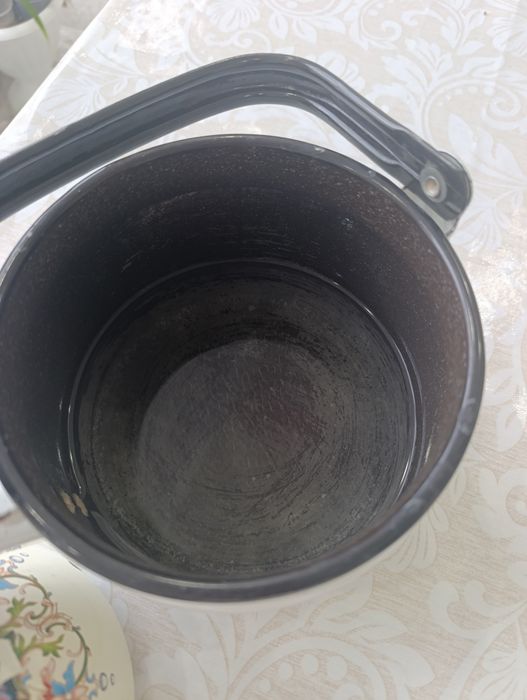 Продам 2 чайника