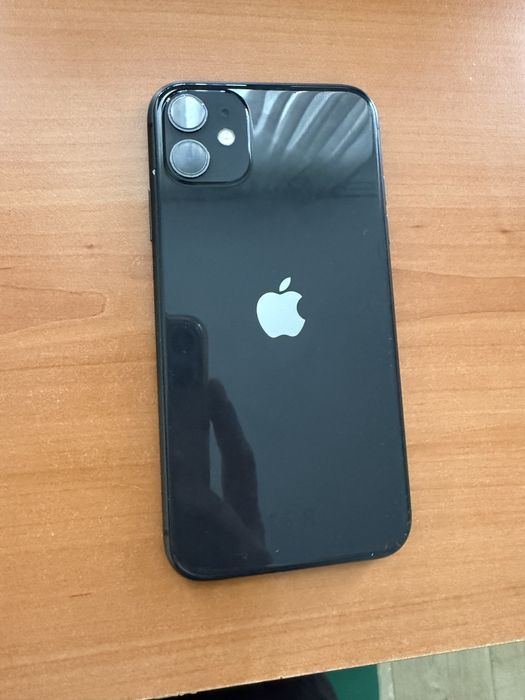 iPhone 11 128GB със счупен дисплей