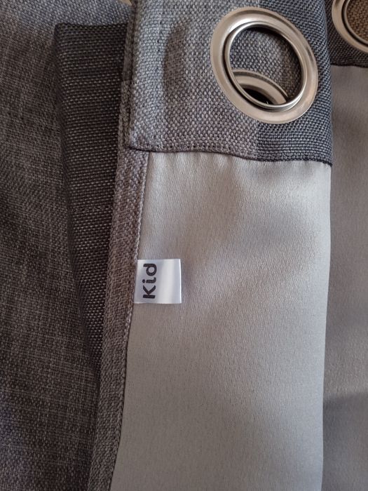 Чисто нова плътна завеса