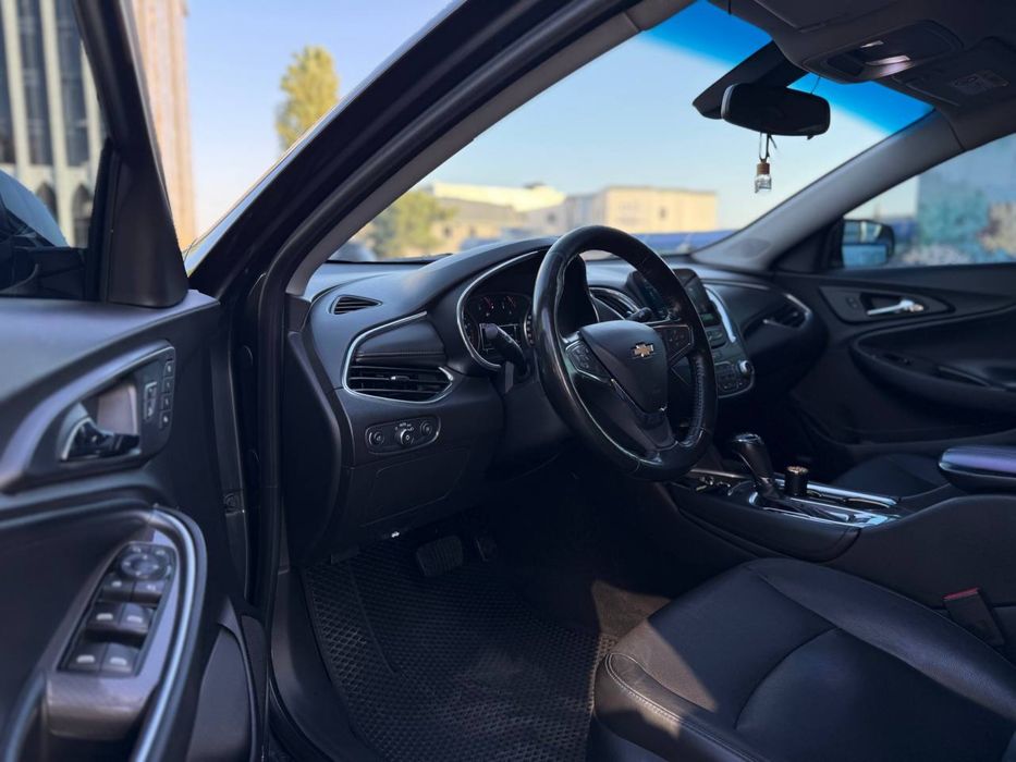 Продаётся Chevrolet Malibu 2 2.4L 2017 года