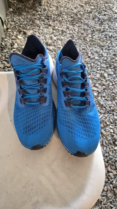Продам кроссовки nike