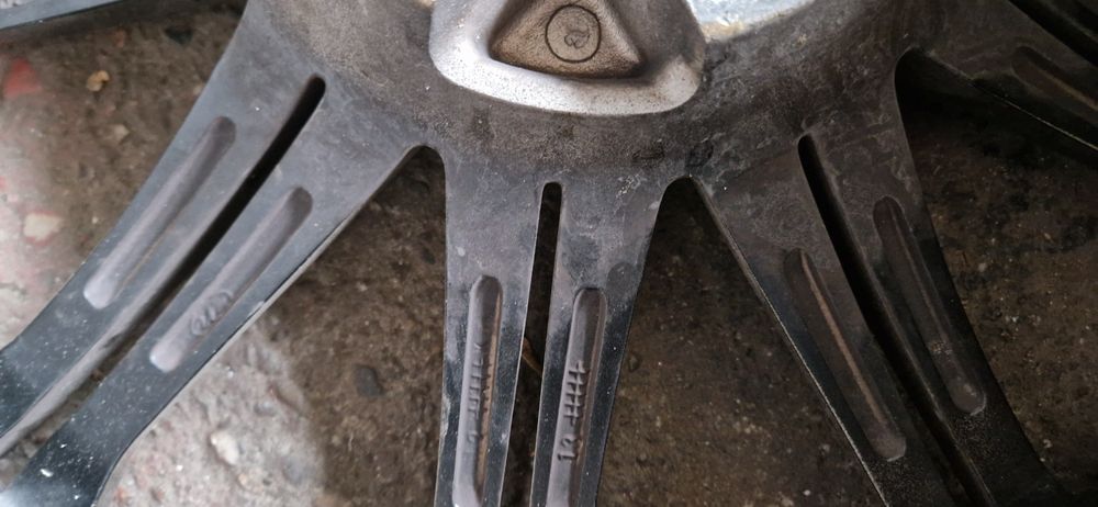 Janta aliaj R18 cu anvelope 255/40zr18