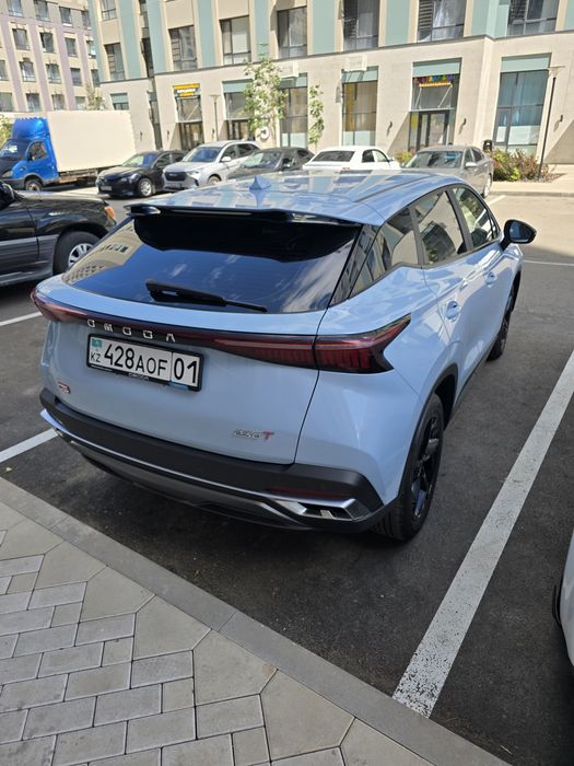 Автомобиль Omoda C5