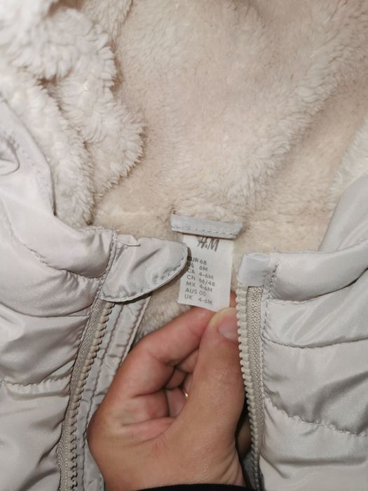 Mărimea 68 - Costum de iarnă cu dublurâ din pluș.