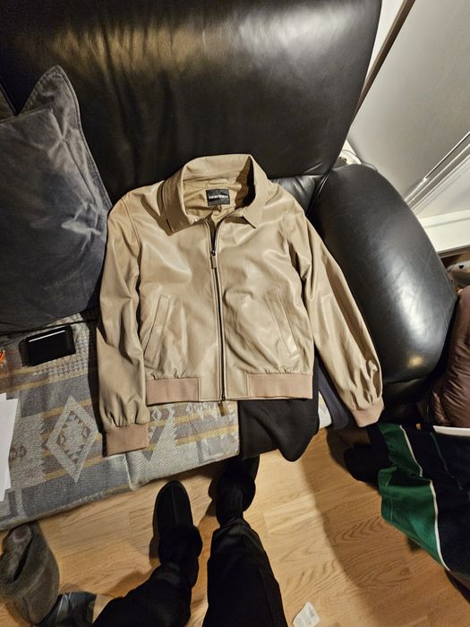 Geaca noua piele naturala Emporio Armani marimea 48