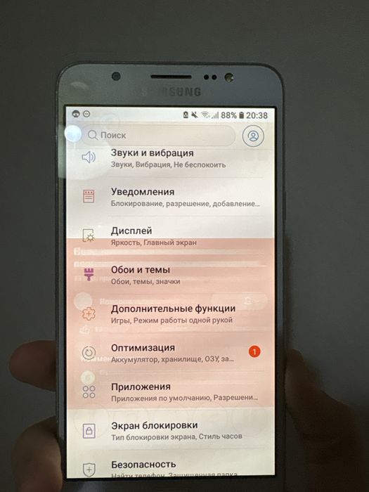 Samsung Galaxy J7 (2016) в рабочем состоянии